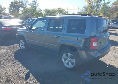 2012 Jeep Patriot Latitude z USA, uszkodzony, nr VIN 1C4NJRFB4CD574159